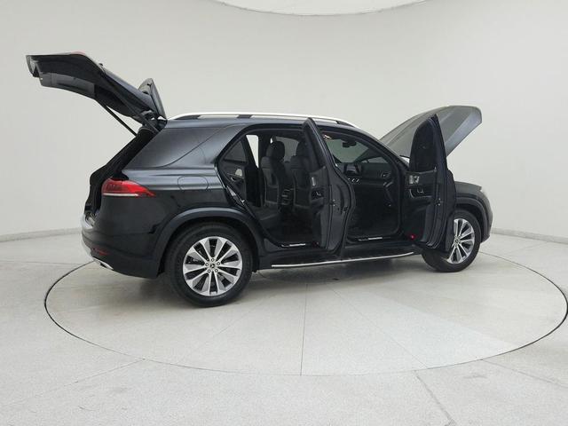Photo of 2023 Black Mercedes-Benz GLE 350