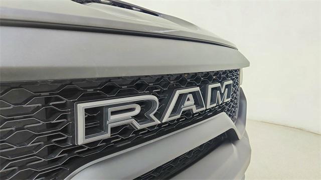 Photo of 2021 Diamond Black Crystal Pearlcoat RAM 1500