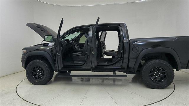 Photo of 2021 Diamond Black Crystal Pearlcoat RAM 1500