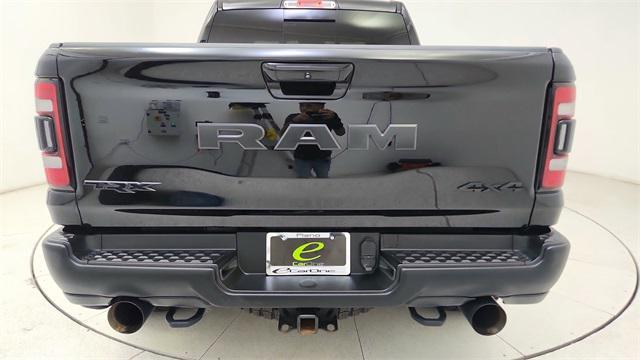 Photo of 2021 Diamond Black Crystal Pearlcoat RAM 1500