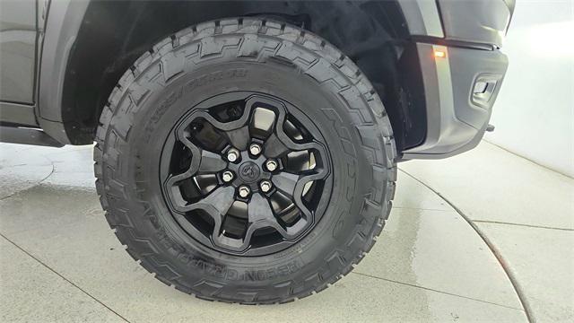 Photo of 2021 Diamond Black Crystal Pearlcoat RAM 1500