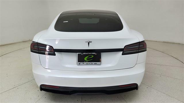 Photo of 2022 Pearl White Multi-Coat Tesla Model S