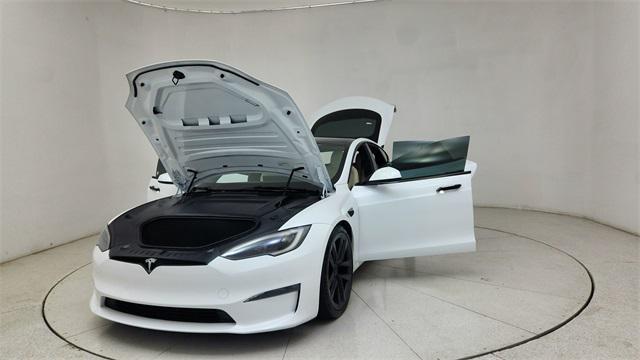 Photo of 2022 Pearl White Multi-Coat Tesla Model S
