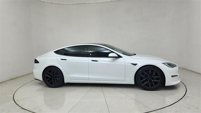 Photo of 2022 Pearl White Multi-Coat Tesla Model S