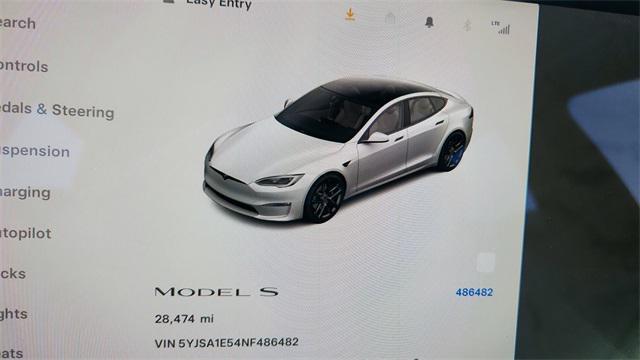 Photo of 2022 Pearl White Multi-Coat Tesla Model S