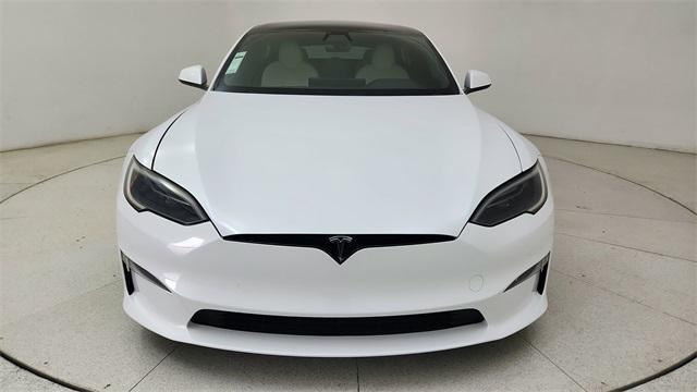 Photo of 2022 Pearl White Multi-Coat Tesla Model S