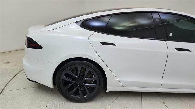 Photo of 2022 Pearl White Multi-Coat Tesla Model S