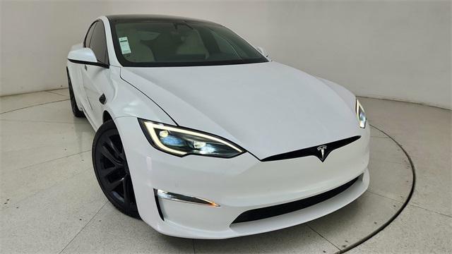 Photo of 2022 Pearl White Multi-Coat Tesla Model S