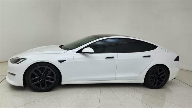 Photo of 2022 Pearl White Multi-Coat Tesla Model S