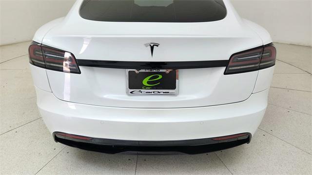 Photo of 2022 Pearl White Multi-Coat Tesla Model S