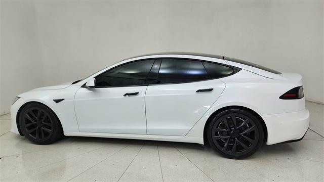 Photo of 2022 Pearl White Multi-Coat Tesla Model S