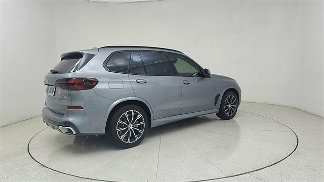 Photo of 2025 Skyscraper Grey Metallic BMW X5 PHEV