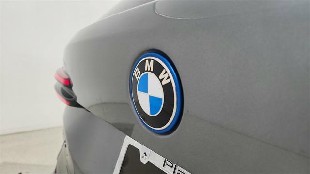 Photo of 2025 Skyscraper Grey Metallic BMW X5 PHEV