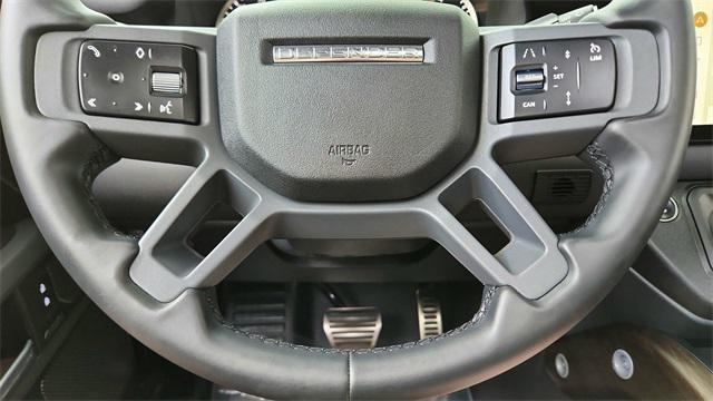 Photo of 2023 Gray Land Rover Defender