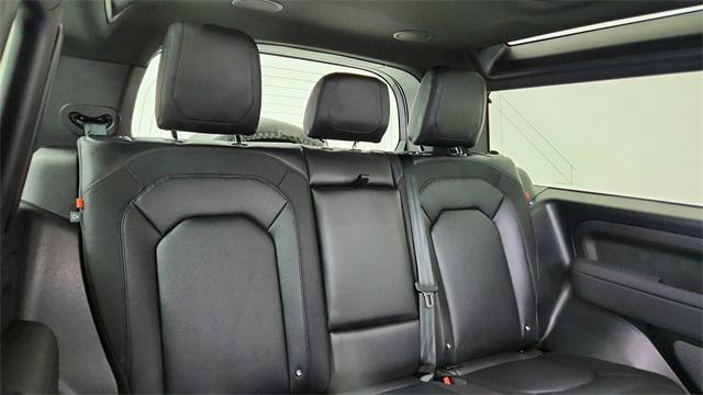 Photo of 2023 Gray Land Rover Defender