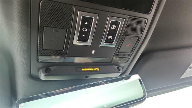 Photo of 2023 Gray Land Rover Defender