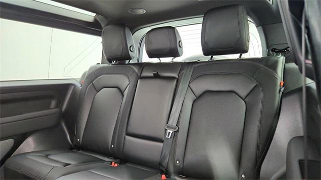 Photo of 2023 Gray Land Rover Defender