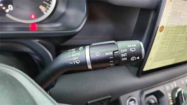 Photo of 2023 Gray Land Rover Defender