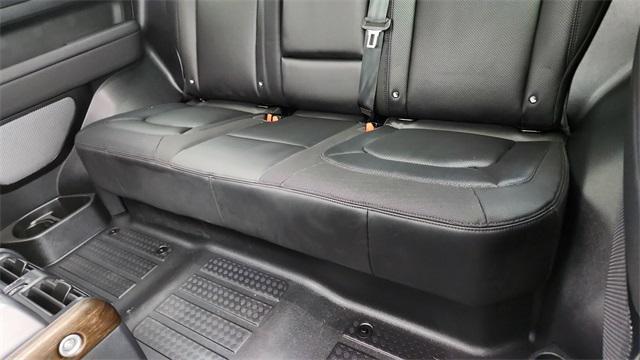 Photo of 2023 Gray Land Rover Defender