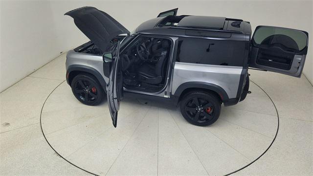 Photo of 2023 Gray Land Rover Defender