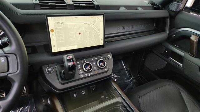 Photo of 2023 Gray Land Rover Defender
