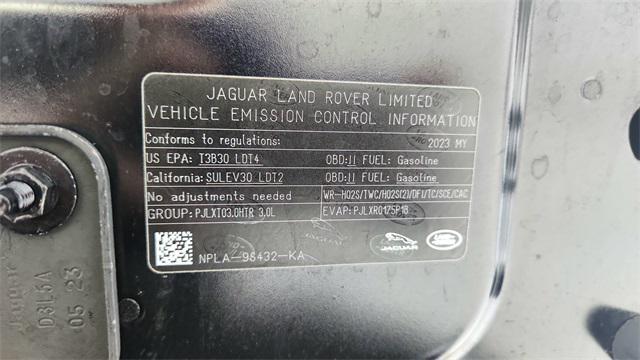 Photo of 2023 Gray Land Rover Defender