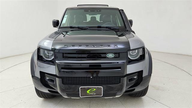 Photo of 2023 Gray Land Rover Defender