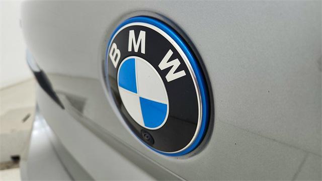 Photo of 2024 Space Silver Metallic BMW i7