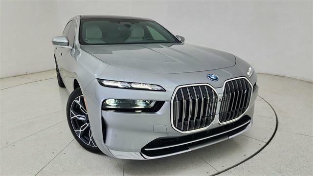 Photo of 2024 Space Silver Metallic BMW i7