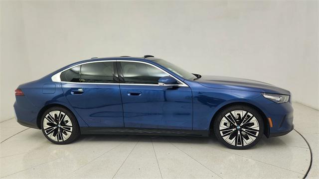 2025 BMW 530
