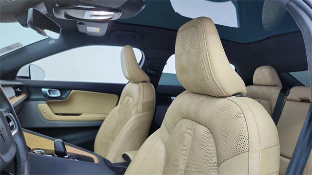 Photo of 2022 Snow Polestar 2