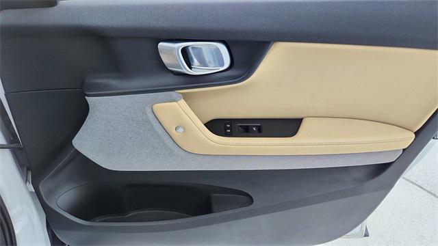 Photo of 2022 Snow Polestar 2
