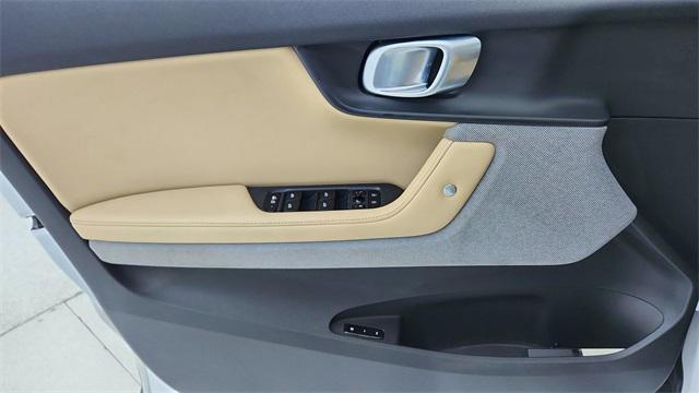Photo of 2022 Snow Polestar 2