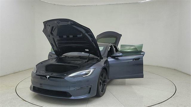 Photo of 2022 Gray Tesla Model S