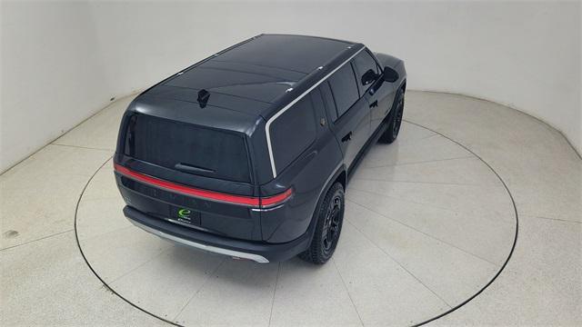 Photo of 2025 Midnight Rivian R1S