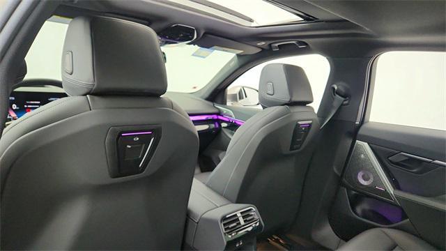Photo of 2024 Gray BMW 540