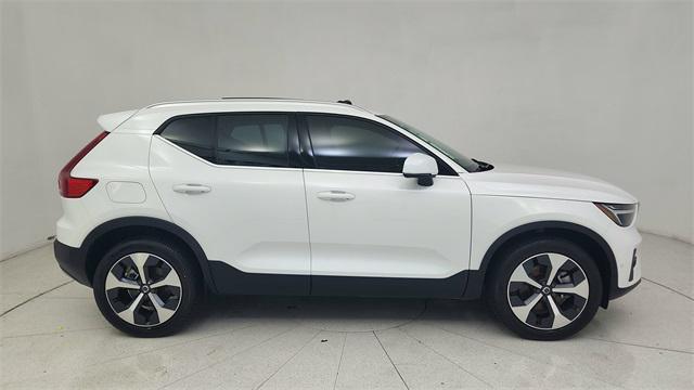 2025 Volvo XC40