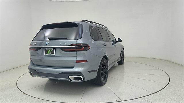 Photo of 2024 Skyscraper Grey Metallic BMW X7