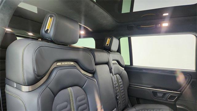 Photo of 2023 Midnight Rivian R1S
