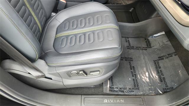 Photo of 2023 Midnight Rivian R1S