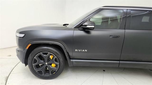 Photo of 2023 Midnight Rivian R1S
