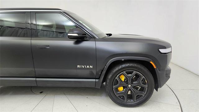 Photo of 2023 Midnight Rivian R1S