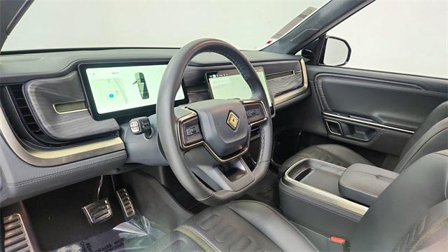 Photo of 2023 Midnight Rivian R1S