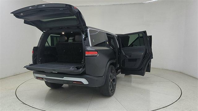 Photo of 2023 Midnight Rivian R1S