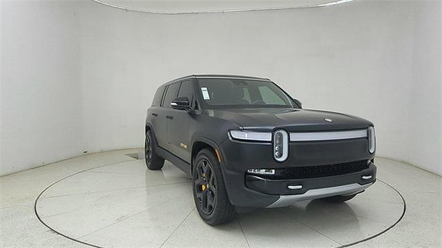 Photo of 2023 Midnight Rivian R1S