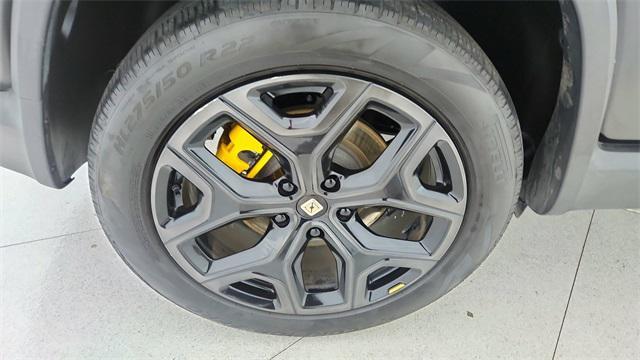 Photo of 2023 Midnight Rivian R1S