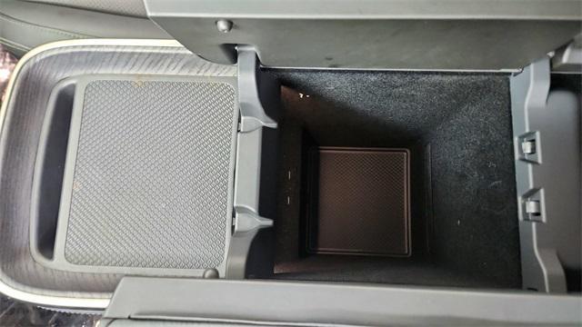 Photo of 2023 Midnight Rivian R1S