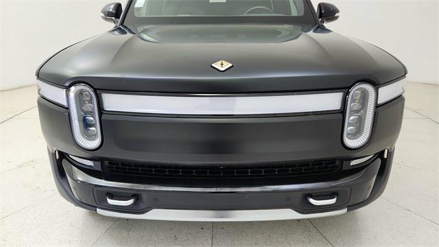 Photo of 2023 Midnight Rivian R1S
