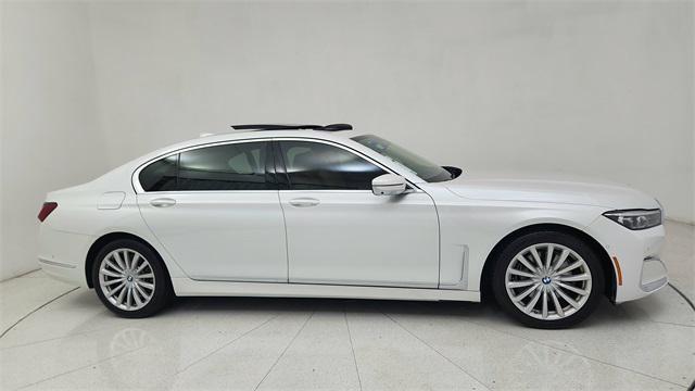 2022 BMW 740