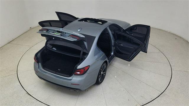Photo of 2023 Skyscraper Gray Metallic BMW 530e